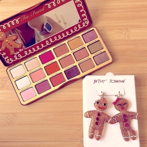 Brand New Too Faced Gingerbread Eyeshadow Palette & Betsey Johnson Earrings Set - Picture 5 of 14